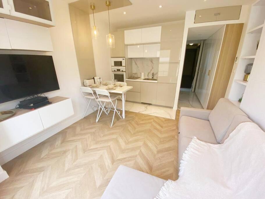 Appartement 2P Idealement Place Juan Les Pins Juan-les-Pins Exterior foto